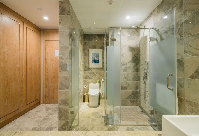 Novotel Shanghai International Tourism Zone North