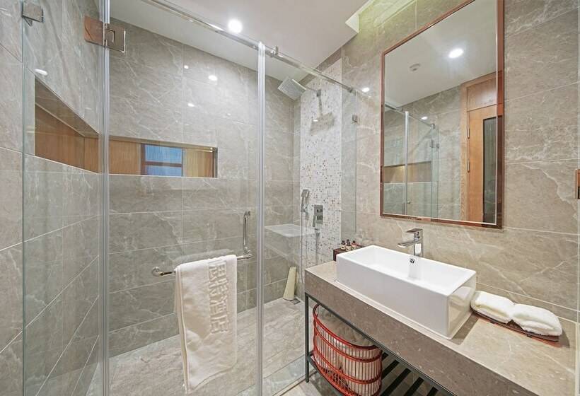 Novotel Shanghai International Tourism Zone North