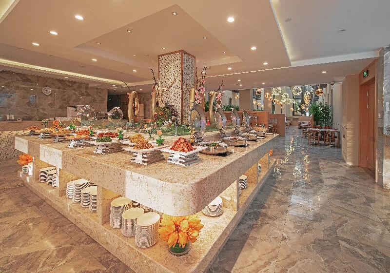 Novotel Shanghai International Tourism Zone North