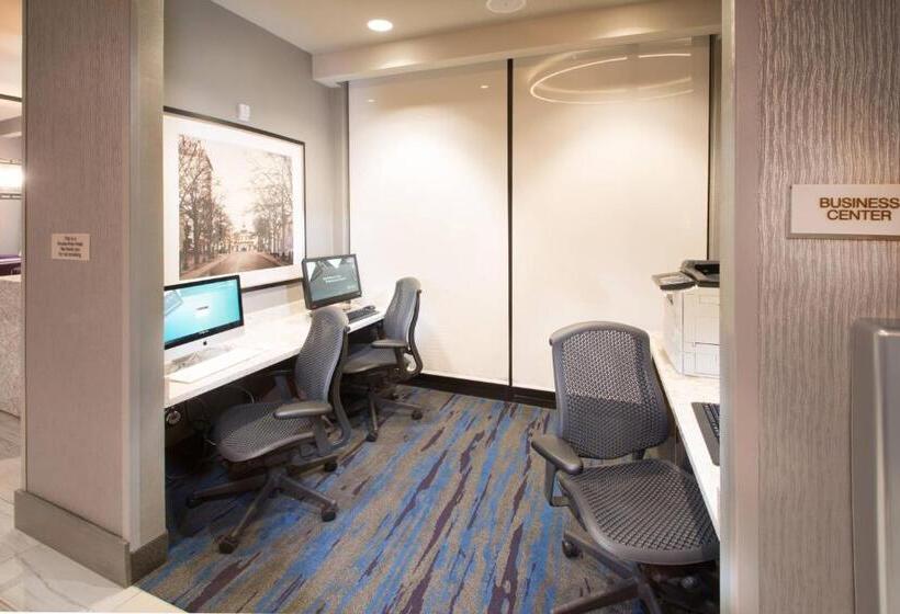 בית מלון כפרי Springhill Suites By Marriott Fayetteville Fort Liberty