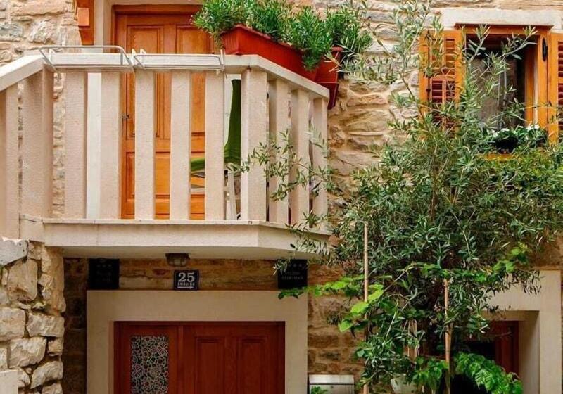 בית מלון כפרי Stone House Luxury Rooms