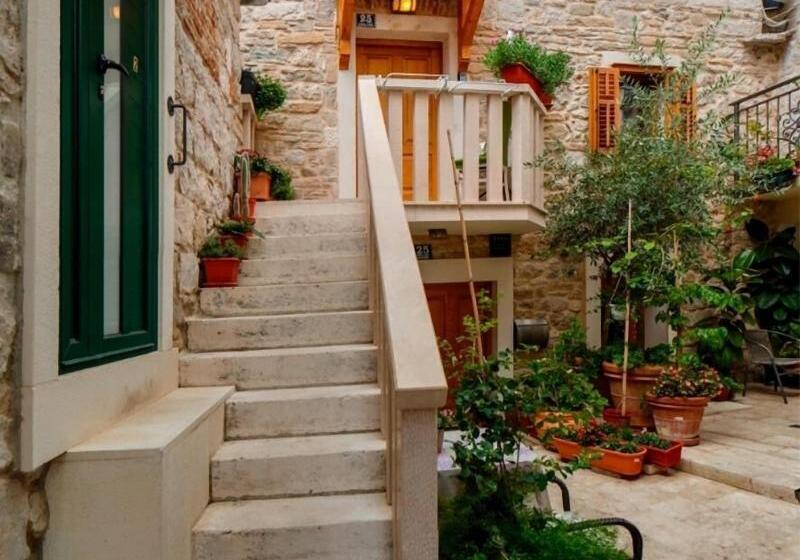 בית מלון כפרי Stone House Luxury Rooms