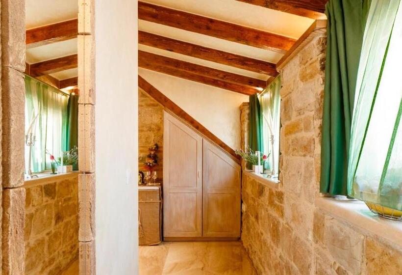 בית מלון כפרי Stone House Luxury Rooms