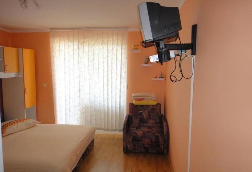 בית מלון כפרי Studios Antonio