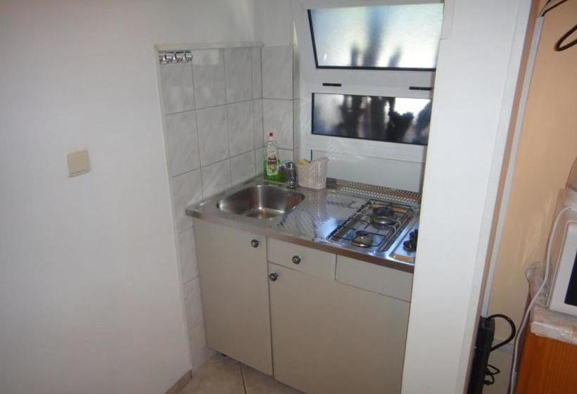 בית מלון כפרי Studios Antonio