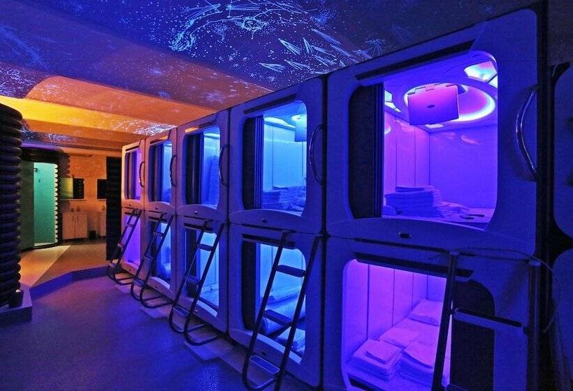 호텔 Subspace Hostel