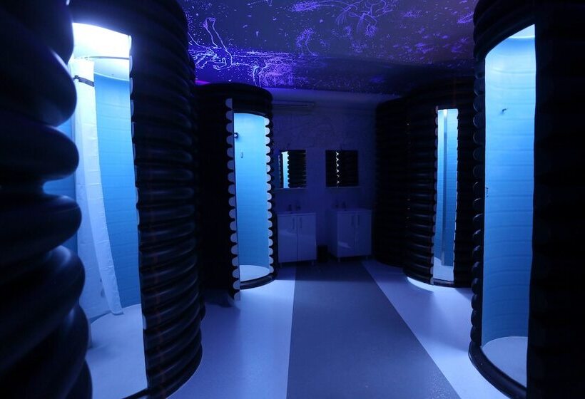 בית מלון כפרי Subspace Hostel