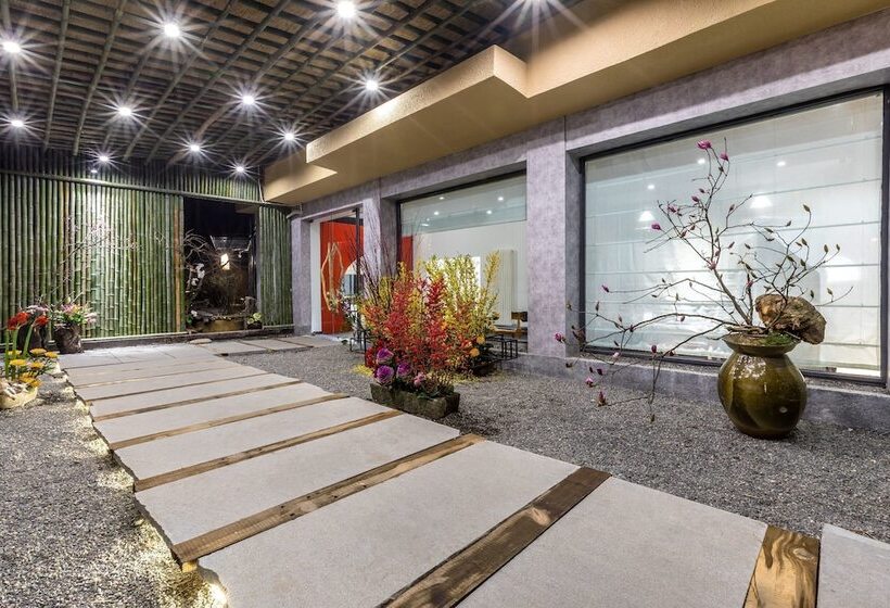 فندق Sukham Advesa Emei