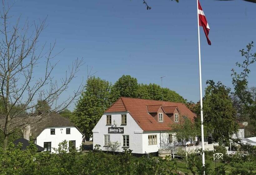 酒店 Svostrup Kro