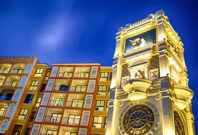 هتل The Symphony Suites Pattaya