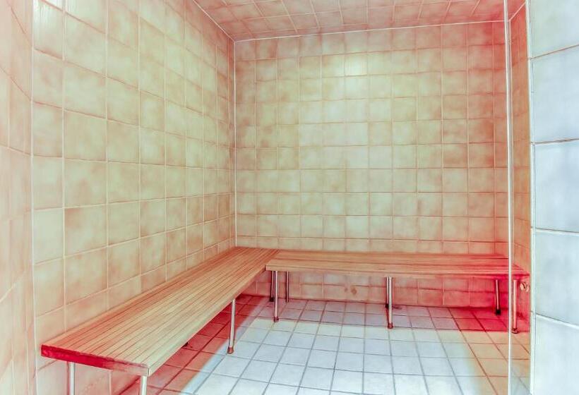 בית מלון כפרי Tucker Mountain Lodge 321