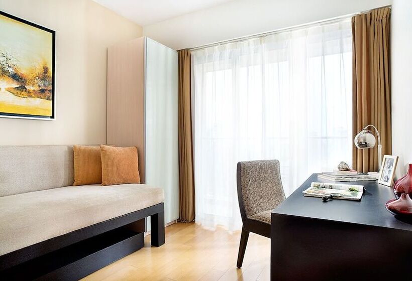 Otel Tyms Residence（original Shama Xujiahui）