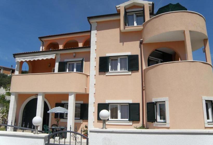 فندق Villa Marica Primosten