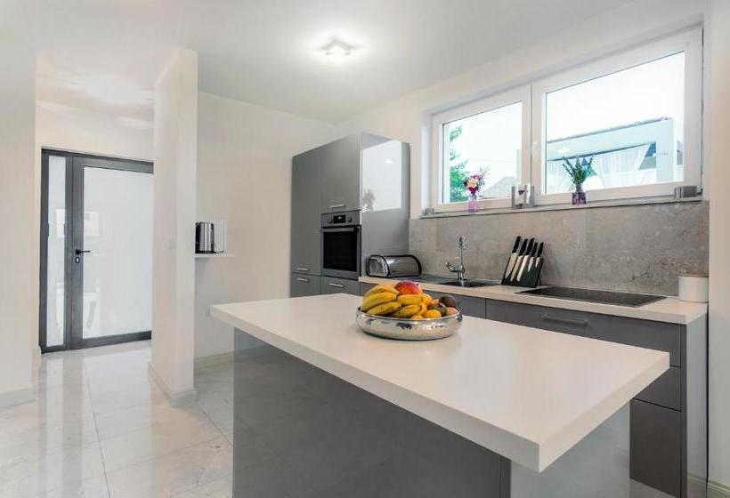 בית מלון כפרי Villa Toma