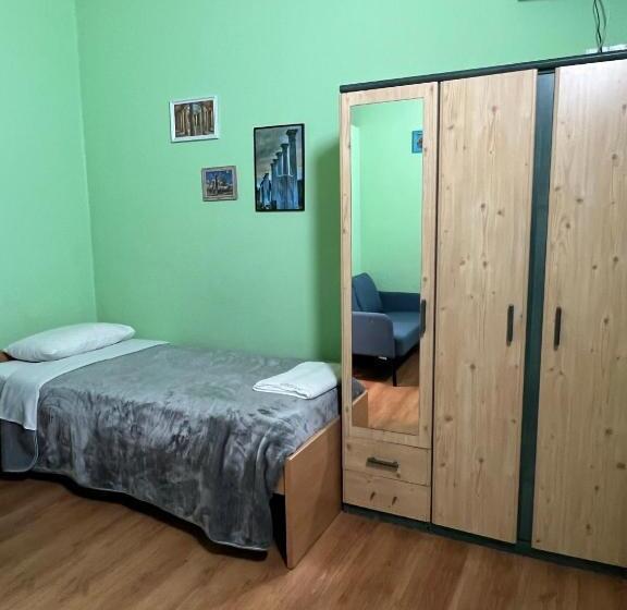 هتل Zouglas App Guesthouse