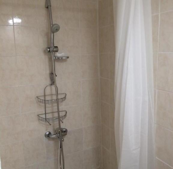 هتل Zouglas App Guesthouse