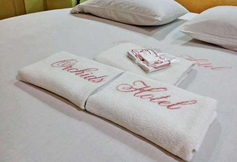 Orchids Drive Inn Hotel And Restaurant