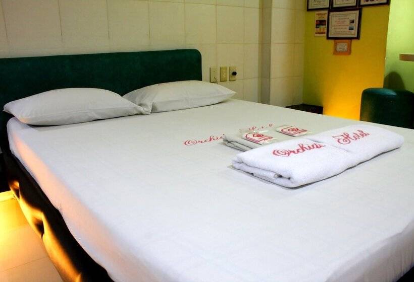 Orchids Drive Inn Hotel And Restaurant