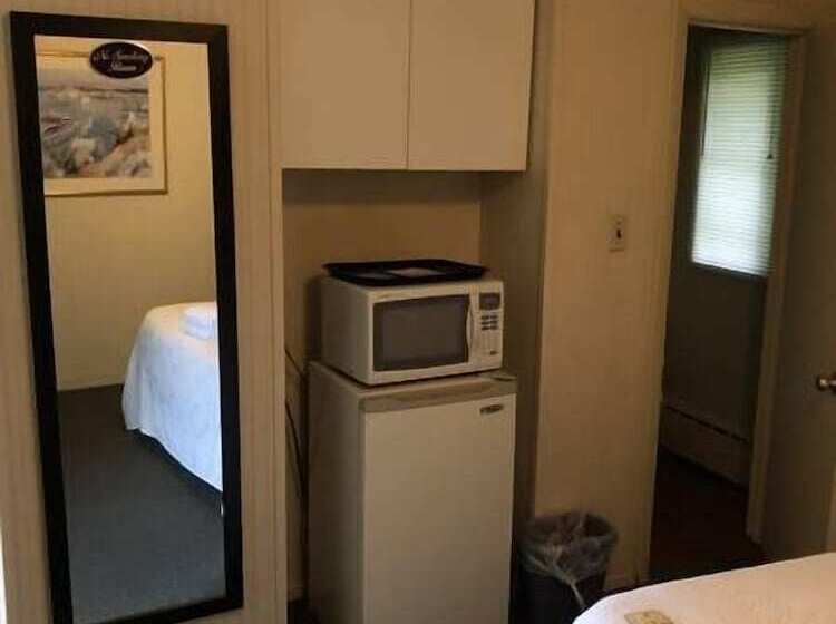 The Walpole Motel