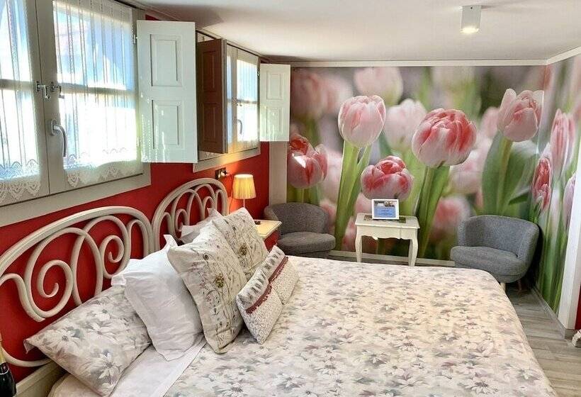 Akla Hotel Suites Santillana