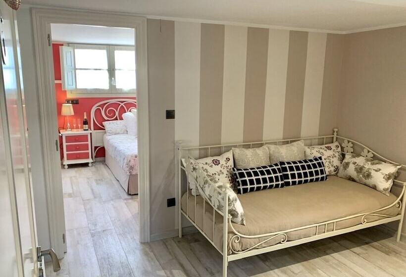 Akla Hotel Suites Santillana