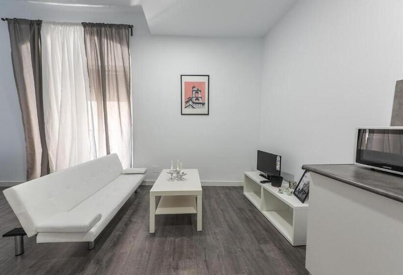 Apartamentos Turísticos Domus Seleqtia Plaza Mayor