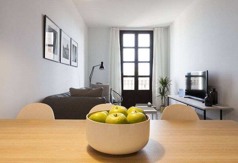 Aspasios Poble Nou Apartments