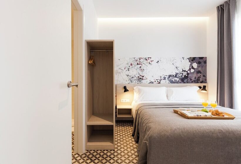 Aspasios Poble Nou Apartments