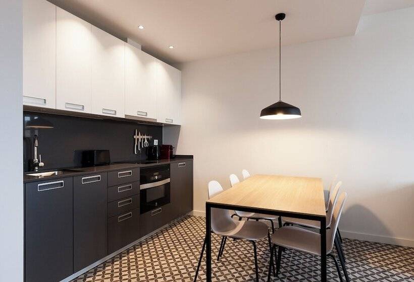 Aspasios Poble Nou Apartments