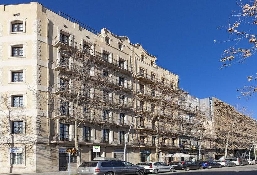 Aspasios Poble Nou Apartments