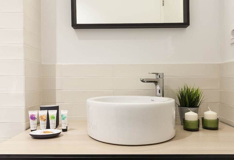 Aspasios Poble Nou Apartments