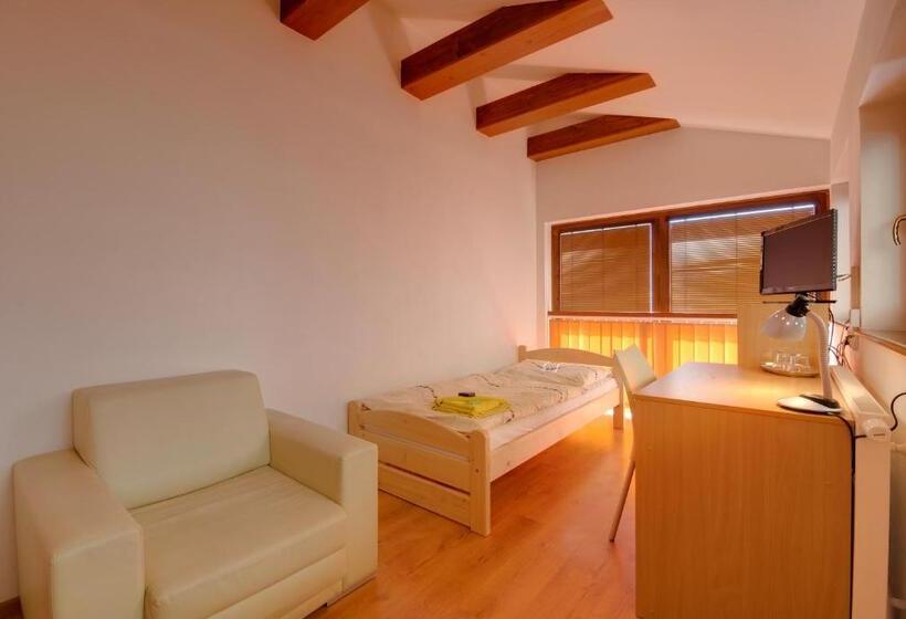 فندق 101 Penzion