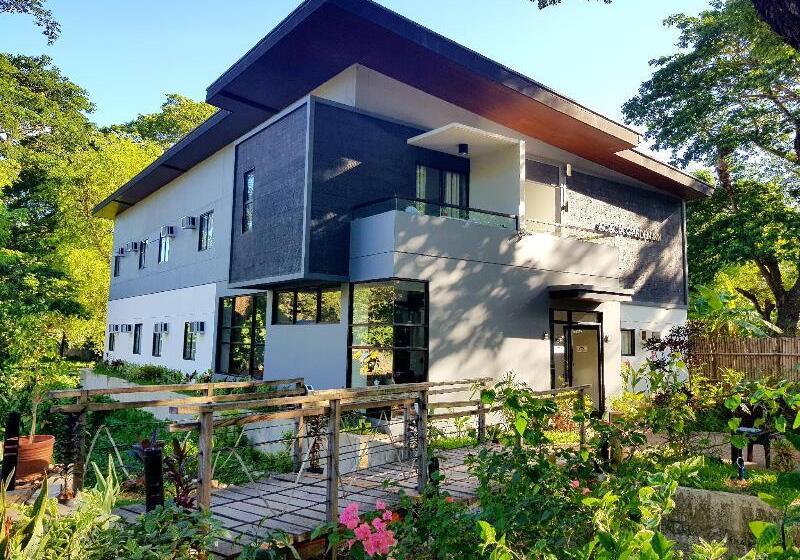 Отель Acacia Garden Inn And Suites