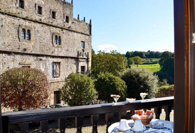 Akla Hotel Suites Santillana