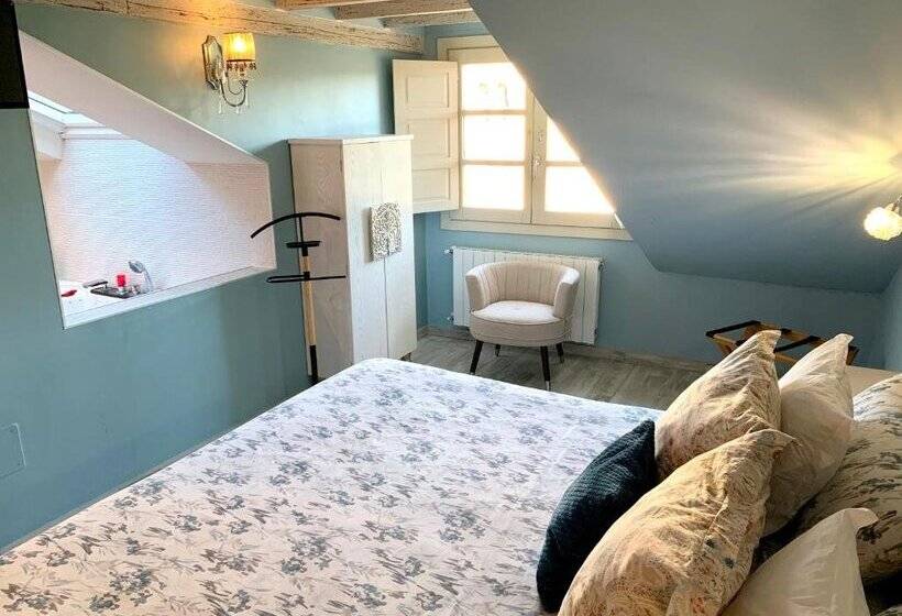 Akla Hotel Suites Santillana