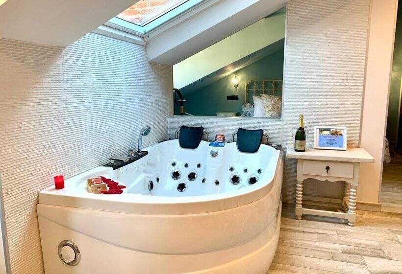 Akla Hotel Suites Santillana