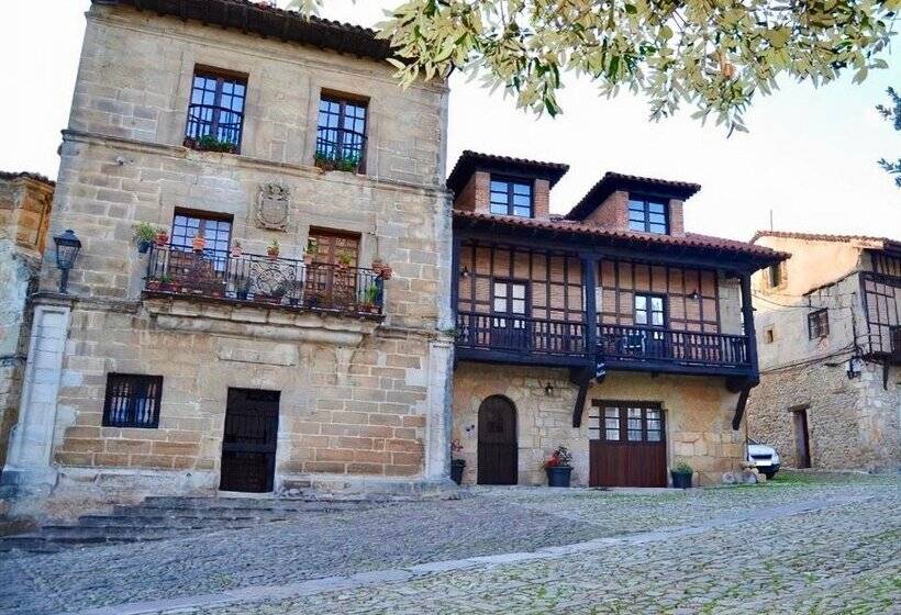 Akla Hotel Suites Santillana