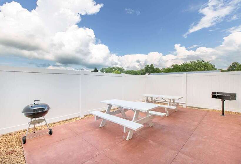 호텔 Americinn By Wyndham Humboldt