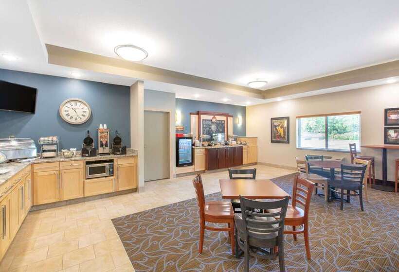 호텔 Americinn By Wyndham Humboldt