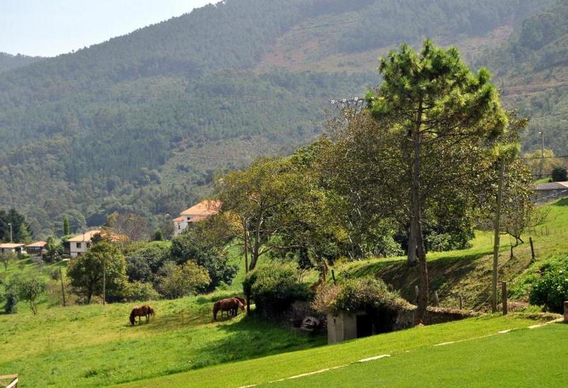 בית מלון כפרי Apartamentos Rurales Casona La Sierra