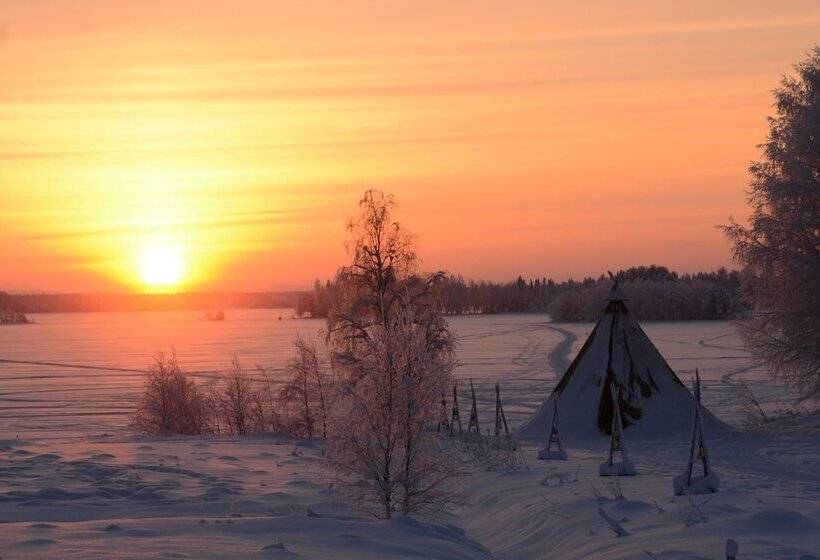 Отель Apukka Resort