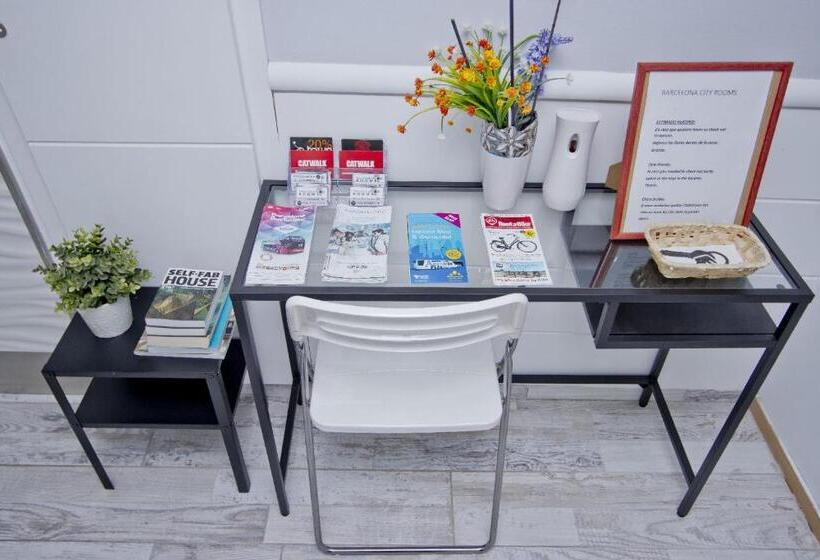 Отель Barcelona City Rooms