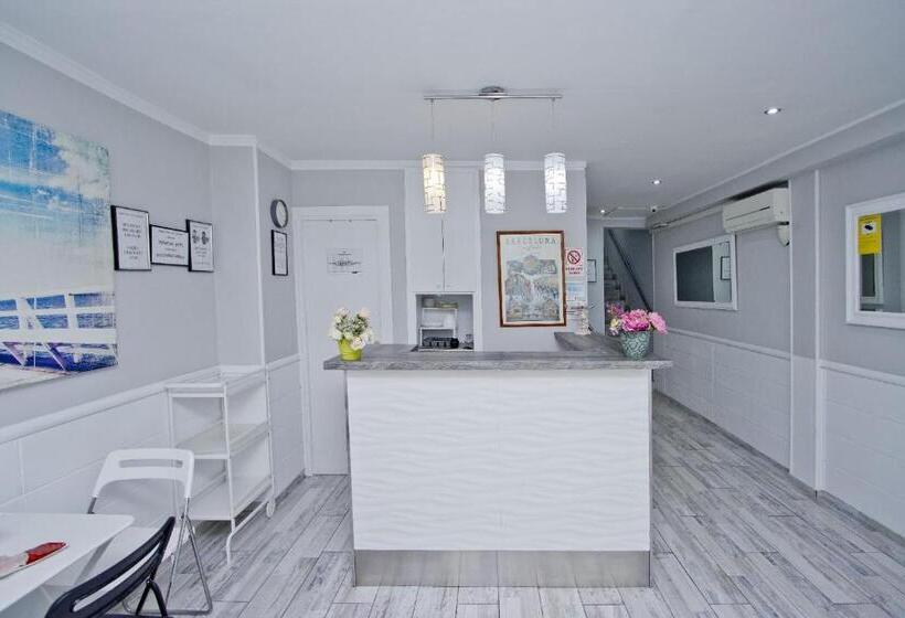 Отель Barcelona City Rooms