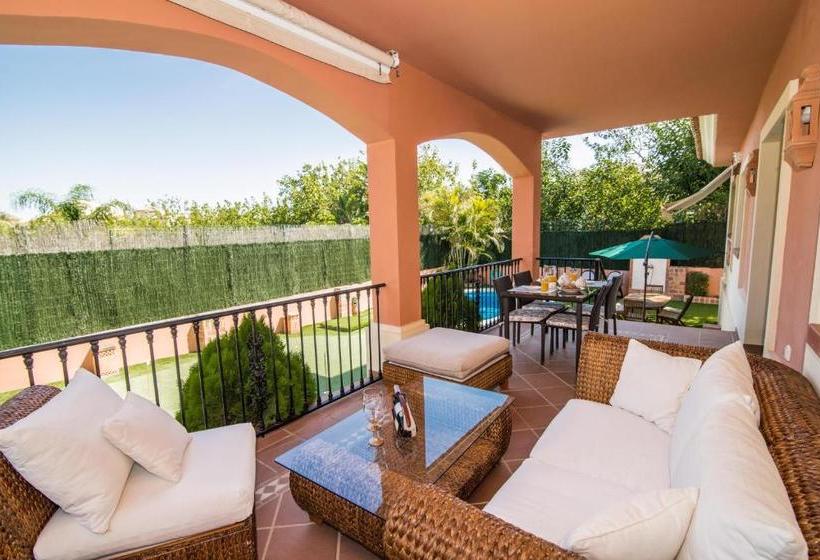 ホテル Benalmádena Coast Villa