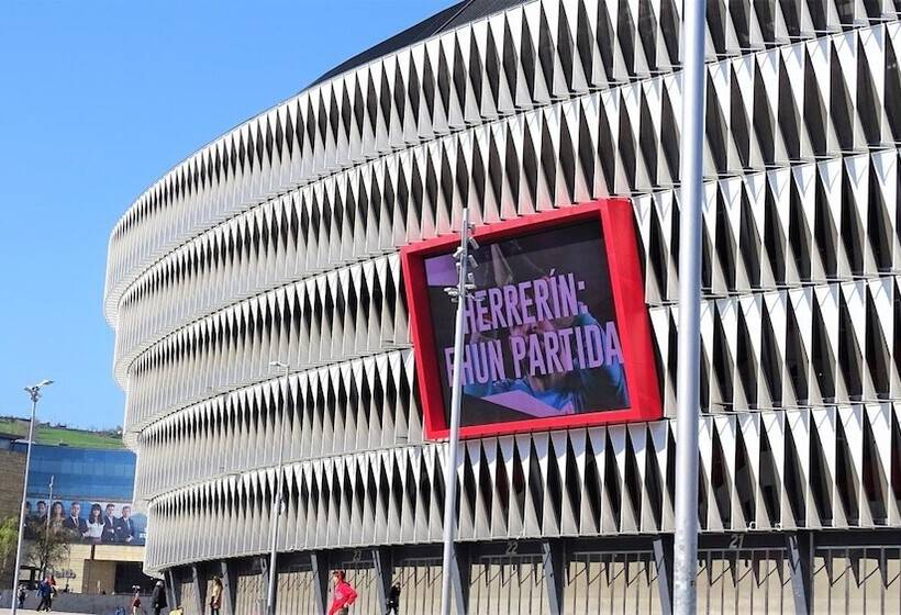 Bilbao Metropolitan Hostel By Bossh Hotels