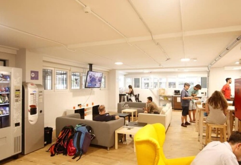 Bilbao Metropolitan Hostel By Bossh Hotels