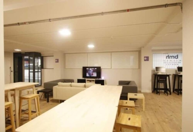 Bilbao Metropolitan Hostel By Bossh Hotels