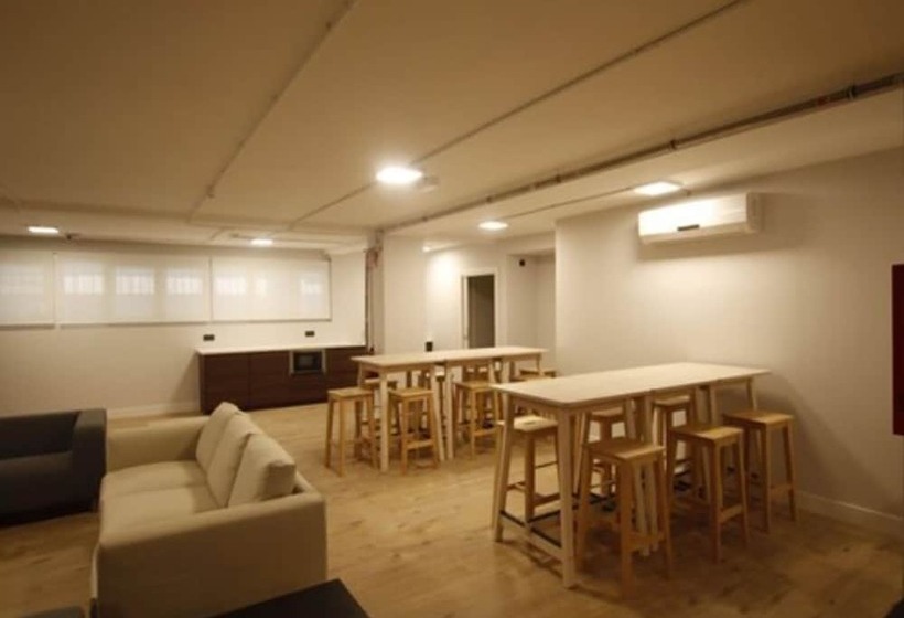 Bilbao Metropolitan Hostel By Bossh Hotels