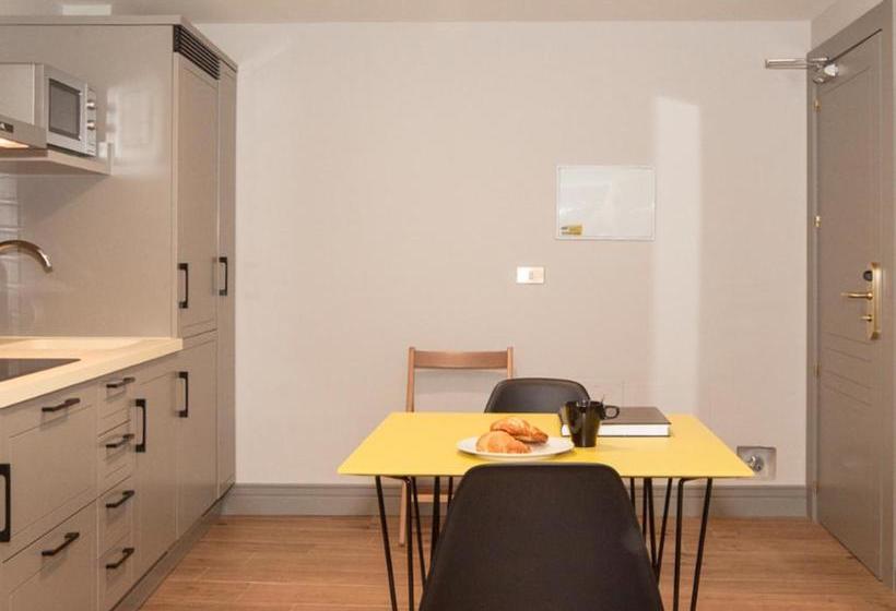 فندق Blue Windows House