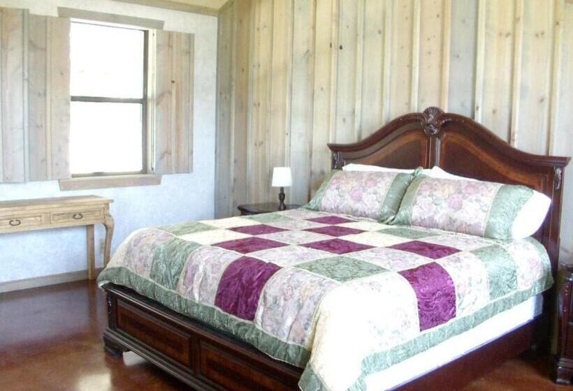 בית מלון כפרי Breezy Hills Cottages